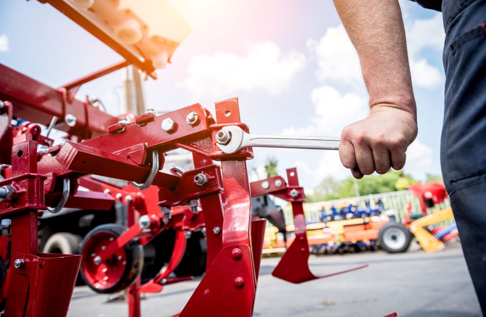 Riparazione Di Qualunque Macchina Agricola